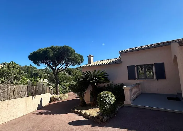 Vivre A Pieds * סן-מקסים