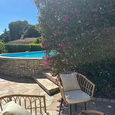 Vivre A Pieds Sainte-Maxime