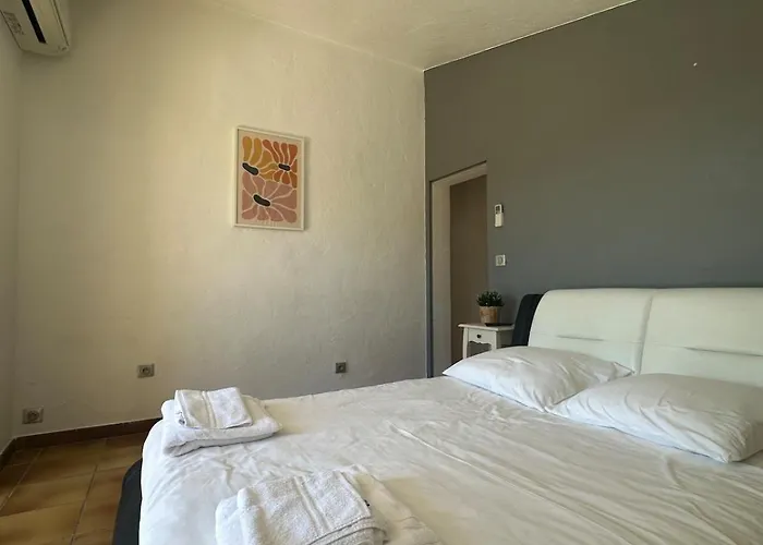 Vivre A Pieds Villa *